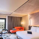 Ξενοδοχείο Novotel 4*