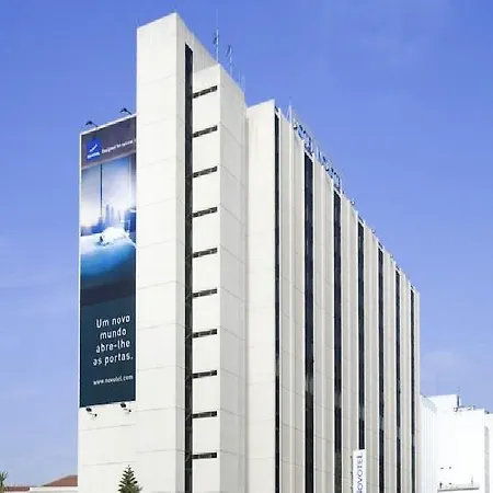 מלון Novotel
