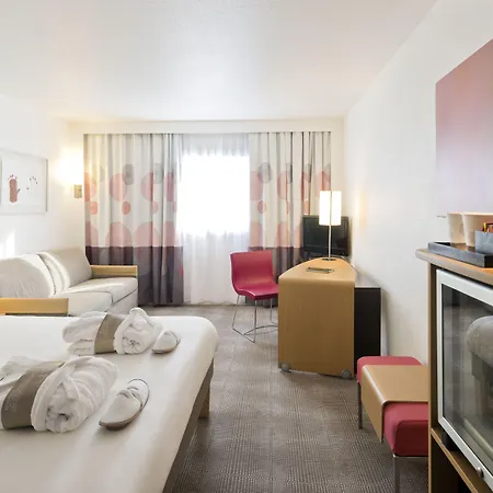 מלון Novotel 4*