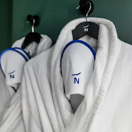Novotel מלון