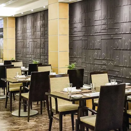 Novotel מלון