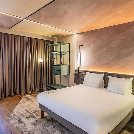 מלון Novotel 4*
