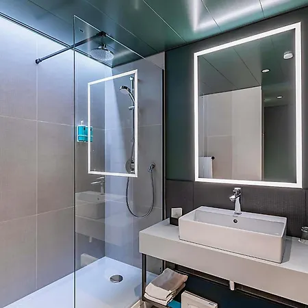 Novotel 4*