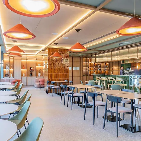 מלון Novotel 4*