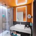 Novotel מלון 4*