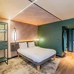 Novotel 4*